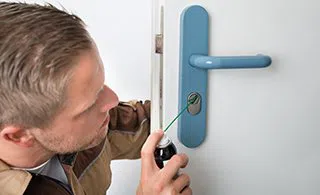 Lock Locksmith Tech Whittier, CA 310-975-3533 - re-key-locks